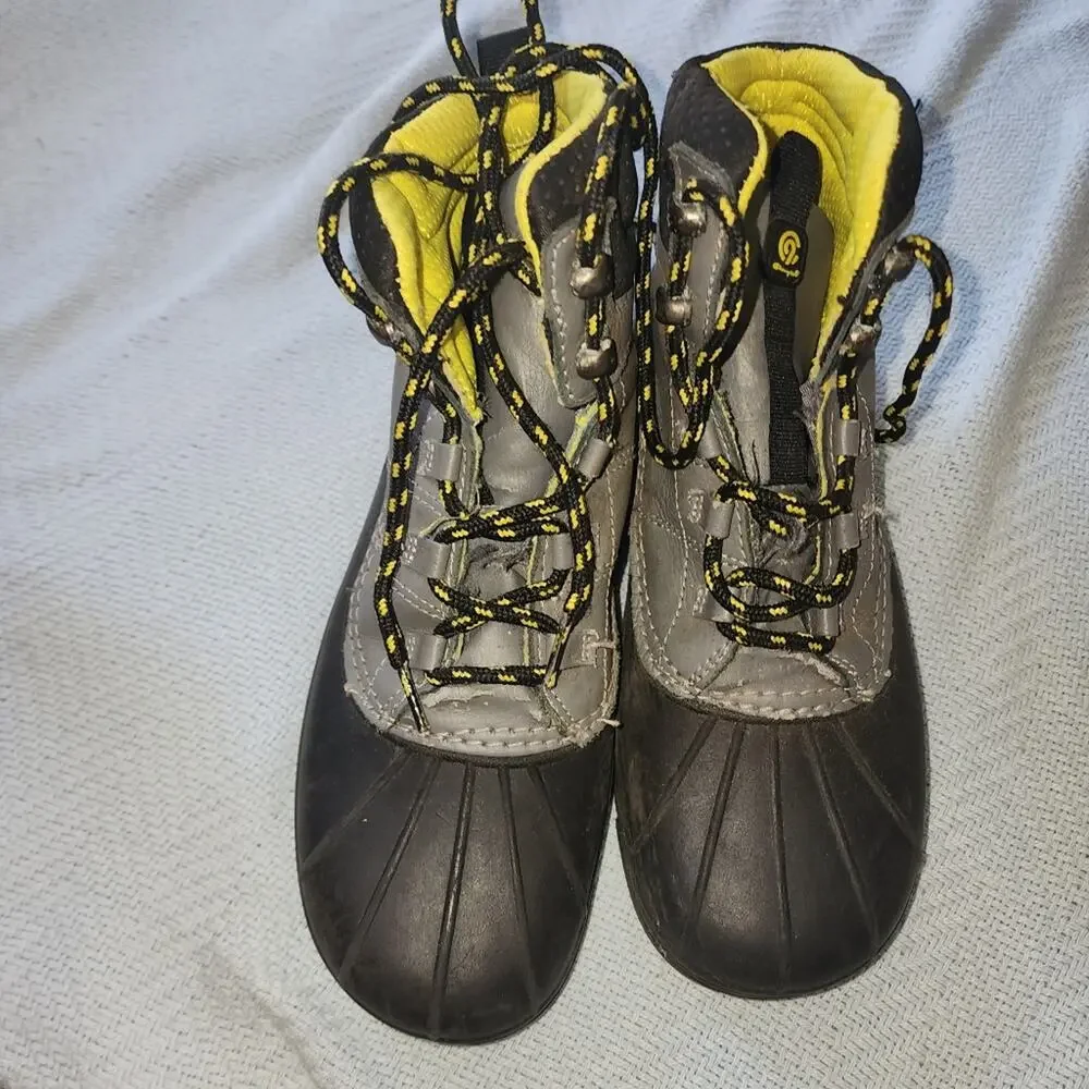 CHAMPION EUC YOUTH BOYS SIZE 6 DUCK BOOTS SHOES